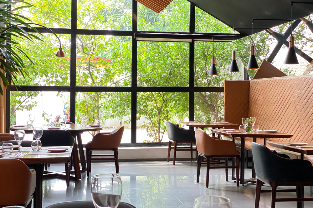 Restaurant – ambiance et tables